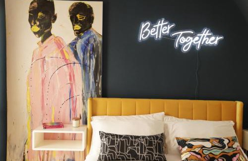 Beverly Grove Apartment | Lux Oasis in West Hollywood, Free Parking & Swimming pool