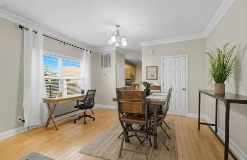 Jacksonville Beach House | Lux Oasis Mins To Mayo Clinic & Baptist Med Walk to Beach