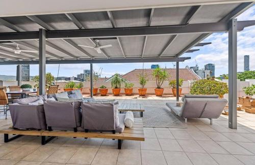South Brisbane Apartment | Lux Penthouse, Private Rooftop