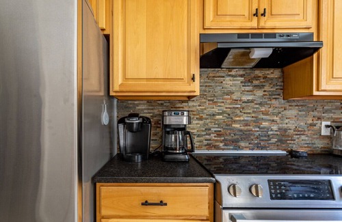East Stroudsburg House | LUX Pocono | Hot Tub | Games | Pets | Fire Pit