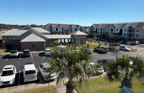 Florida Panhandle Apartment | Lux private bedROOM w private bath apartment in enchanting Pensacola w WiFi, AC