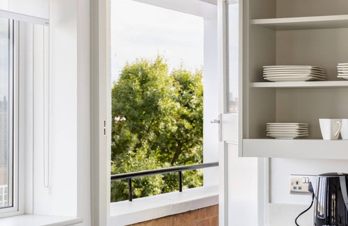 St. Johns Wood Apartment | Lux Regents Park 2 bed 2 bath penthouse with AC