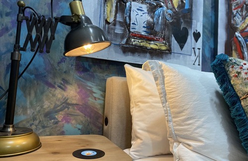 Bedford Apartment | Lux Stay For Weekday Workers & Weekend Explorers