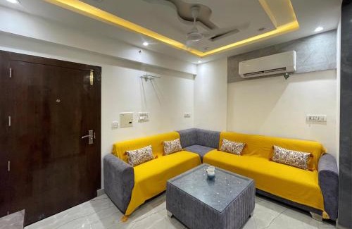 Moti Nagar Apartment | Lux Studios