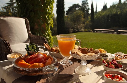 San Felice del Benaco Villa | Lux Villa,Served Gourmet Breakfast,Butler, housekeeper,Pool,Gym,Sauna,Lake-view