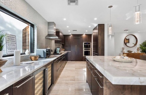 Birch Park Finger Streets Villa | Lux Villa with pool on the water w Beach Access