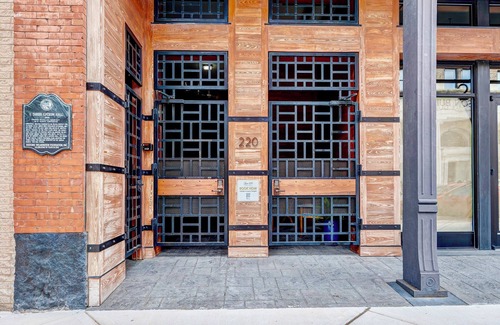 Wilmington Historic District Apartment | Luxe 220, Unit 4 - Penthouse with Spa Bath & Jacuzzi Tub