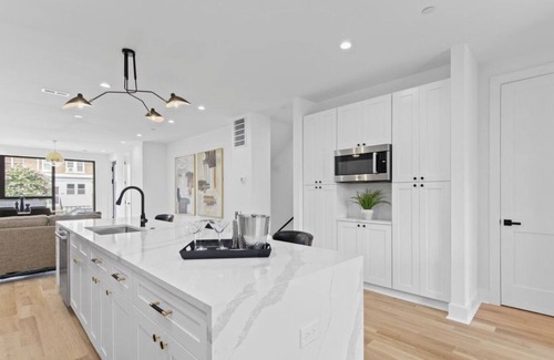 Trinidad Condo | Luxe 3BR Oasis in H StreetnCorridor w/Backyard!