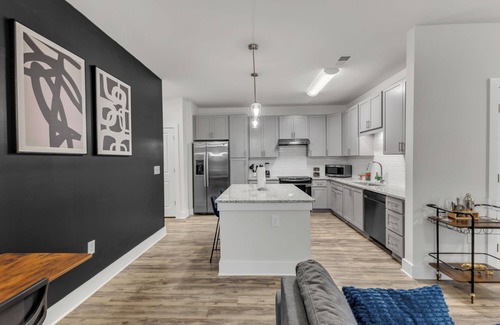 Hayes Apartment | Luxe 3BR Suite Mins to Downtown Durham