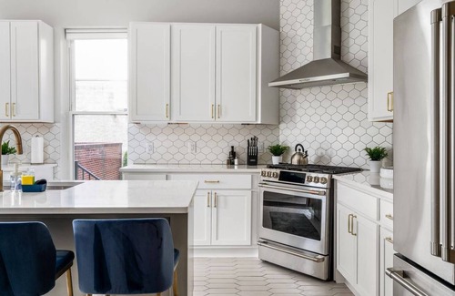 Italian Village House | Luxe 4BR w/Chef Kitchen | Walk to OSU + Downtown