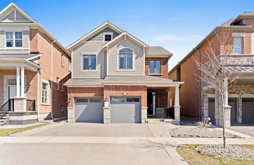 Halton Regional Municipality House | Luxe 6 Bed Home | Lion Safari | Ping Pong | Fallsn
