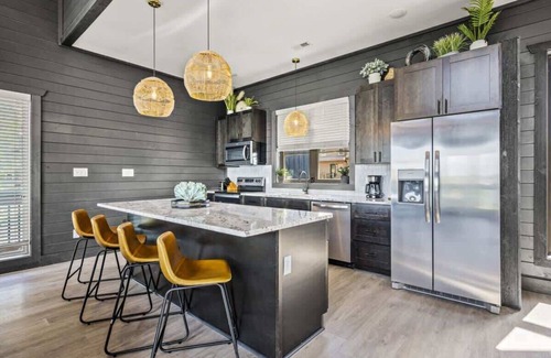 Sevierville Cabin | Luxe at Lake Haven - Pool, Hot Tub and Game Room!
