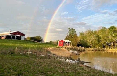 Dickson Other | Luxe Barn 2 bedroom Barndominium