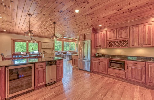 Twin Mountain Cabin | Luxe Cabin at Bretton Woods