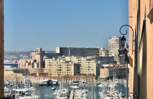 Saint-Victor Apartment | Luxe calme et volupté avec vue panoramique sur le vieux port