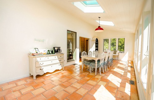 Brewster House | Luxe Cape Cod Farmhouse. Walk to Ellis Landing Beach!
