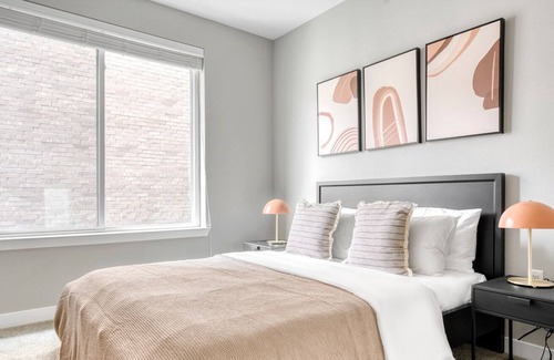 Highland Apartment | Luxe Central Austin 1BR w/ Gym, Pool & W/D, nr cafe, by Blueground