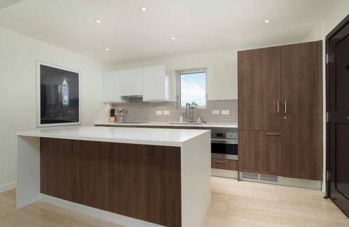 Calivigny Condo | Luxe Condo, Ocean Views and pool