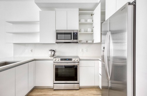 Industrial Section Apartment | Luxe Coral Gables 1BR w/W/D, Pool & Gym, near Shops, by Blueground