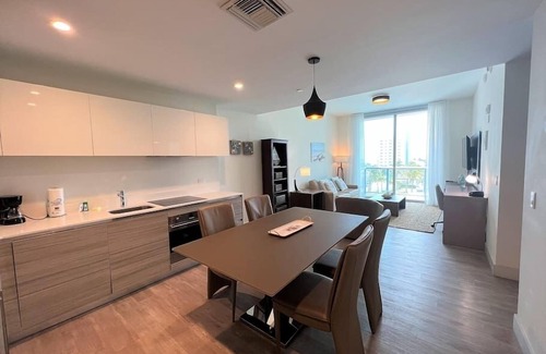 Hollywood Lakes Apartment | Luxe Costa Hollywood: Views, 1BR. Rooftop Pool