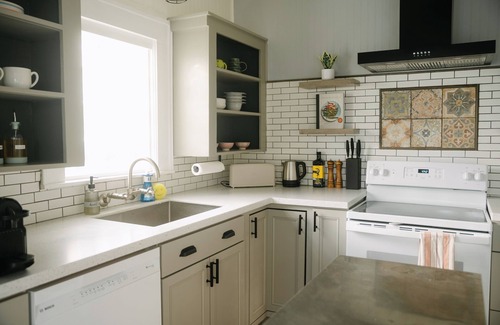 Del Mar House | Luxe Cottage, Near Downtown and Ocean, Backyard Fire Pit, King Bed