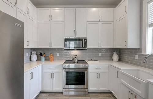 Cinnamon Shore Condo | Luxe & Cozy Condo for 4 w/Resort-Like Amenity Access@Cinnamon Shore!