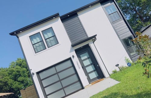 South Dallas - Fair Park House | Luxe Cozy guesthouse: 7mins from downtown Dallas