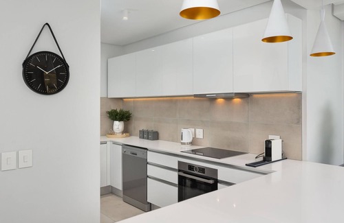 Bo'Kaap Apartment | Luxe De Waterkant Apartment | WiFi | Views