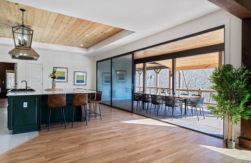 Foxfire Estates House | Luxe designer home with epic entertaining space, hot tub & movie room