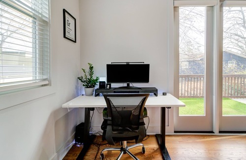 Mechanicsville House | Luxe Downtown Retreat: Skyline Views