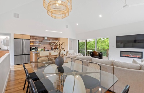Weaverville House | Luxe Dual Retreats 6BR Sleeps 16 Hydro Pool + Hot Tubs + Cold Plunge