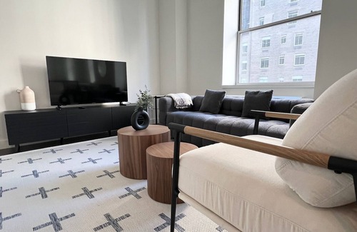Financial District Hotel | Luxe FiDi Studio