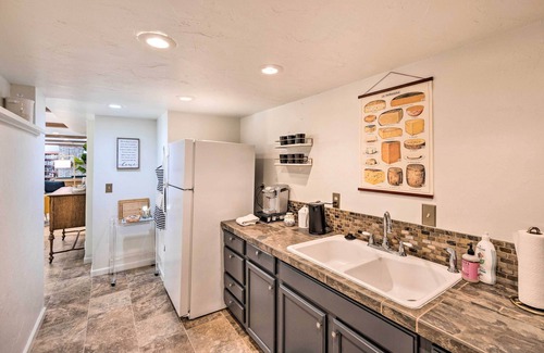 Southwest Colorado Springs Apartment | Luxe Garden-Level Apartment w/Sauna & Gym!