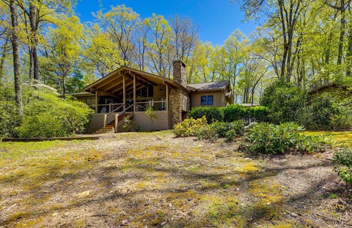 Glenville Cabin | Luxe Glenville Cabin w/Porch & BBQ ~ 5 Mi to Lake
