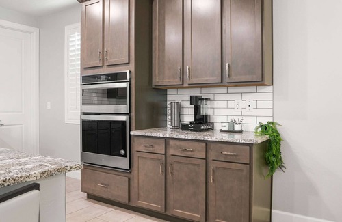 Montecito in Estrella House | Luxe Goodyear Oasis | Pool |King Suite | Grill