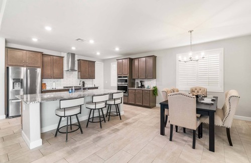 Montecito in Estrella House | Luxe Goodyear Oasis | Pool |King Suite | Grill