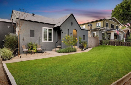Monrovia House | Luxe Haven Retreat