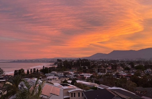 Austinmer House | Luxe Home in Austinmer