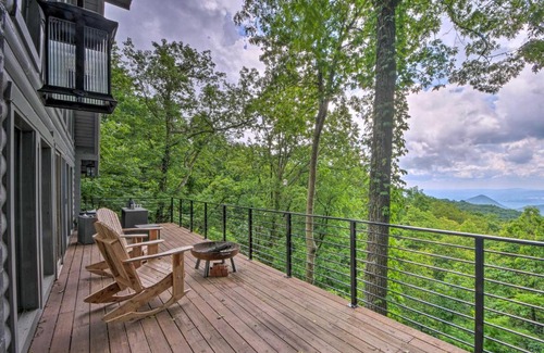 Jasper House | Luxe Jasper Cabin with Deck and Blue Ridge Mtn Views!