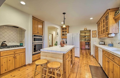 Lake Arrowhead House | Luxe Lake Arrowhead Home w/Deck, 3 Mi to Village!