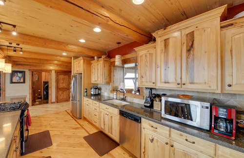 Madison County Cabin | Luxe Lodge in the Tetons for Large Group Retreats!
