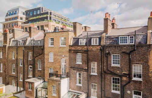Bryanston and Dorset Square Apartment | Luxe Marylebone 2BR, Modern Furniture & Decor, by Blueground