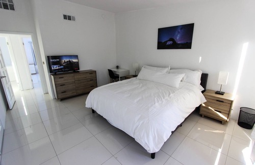 Sunrise Vista Chino House | Luxe Modern Escape - Private Pool & Spa + 360° Views