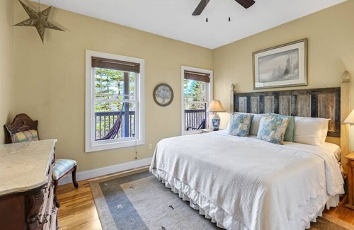 Weaverville House | Luxe Mountain 4BR 4BA Private Home