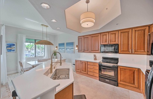 Royal Harbor Condo | Luxe Naples Bay Resort Condo: Near Fifth Ave!