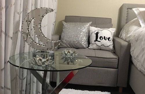 Olympia Heights House | 🌴Luxe Oasis🌴Superhost🌴Post-Op🌴Solo & Couples Escape in Miami🌴