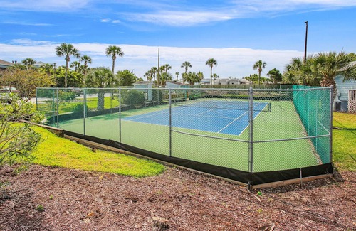 Butler Beach Condo | Luxe Oceanfront Retreat: St. Aug Hibiscus D202