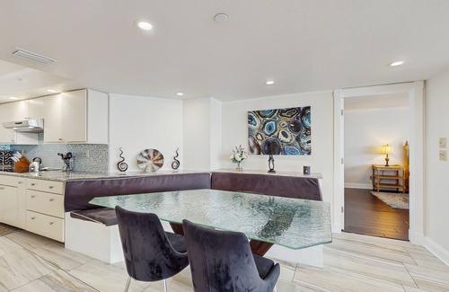 Sand Key Condo | Luxe penthouse with balcony, sweeping views, heated pool, spa, hot tub & gym