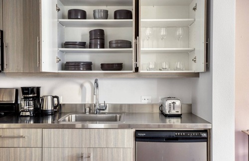Playa Vista Apartment | Luxe Playa Vista 1BR w/Pool, Gym, Lounge & W/D, nr 405, by Blueground