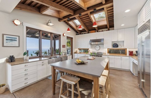 Santa Barbara Apartment | Luxe Private Oceanfront Villa (Beachfront)